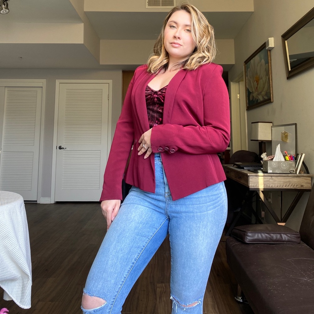 RARE Ozbek burgundy fitted blazer